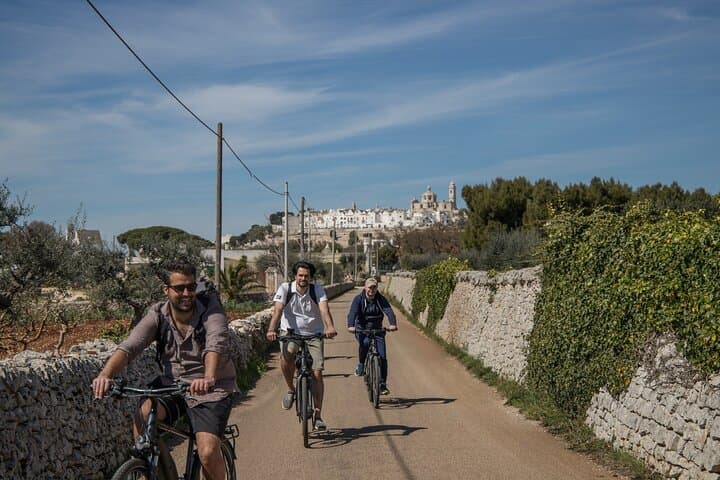 E‑Bike Ring Tour in Puglia: Locorotondo to Martina Franca Through the Itria Valley photo 3