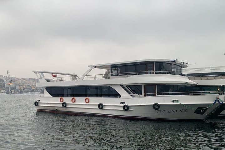 Princes' Islands Day Trip from Istanbul: Boat Cruise, Carriages & Lunch photo 3