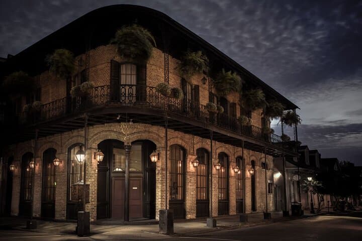 Ghosts of the French Quarter Walking Tour — Evening Haunted History Walk in New Orleans photo 2