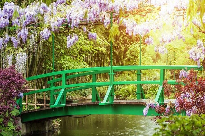 Small-Group Giverny Day Trip from Paris: Monet's House & Gardens photo 2