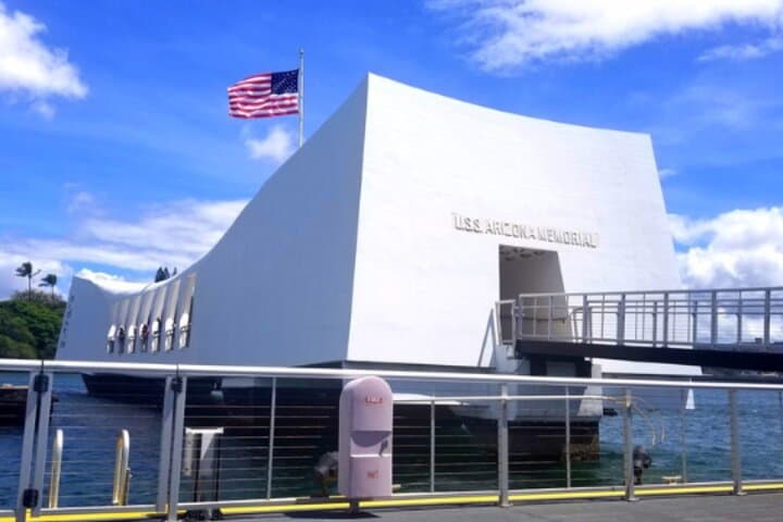Pearl Harbor & Downtown Honolulu Small-Group Tour: USS Arizona Memorial with Skip-the-Line Tickets