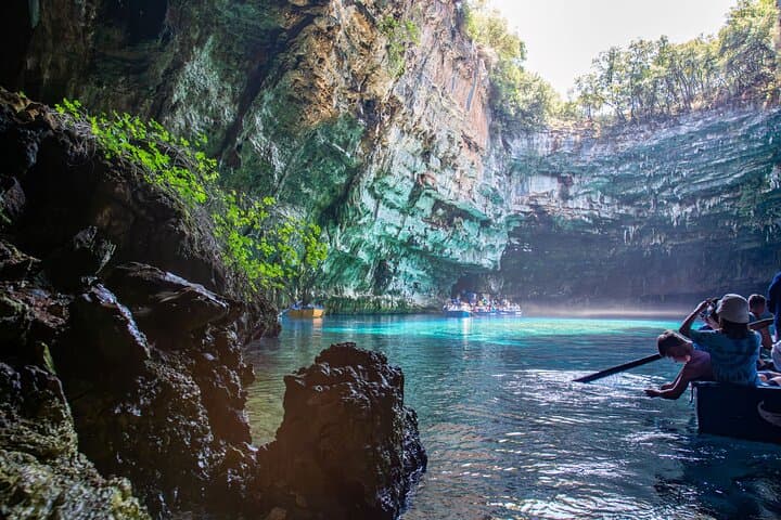 Kefalonia Caves & Robola Wine Day Tour — Melissani, Drogarati & Myrtos photo 1