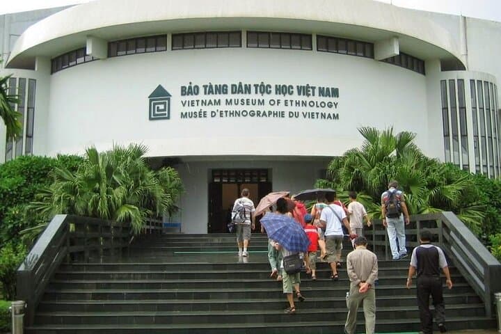 Full-Day Hanoi City Tour: Ho Chi Minh Mausoleum, Temple of Literature & West Lake photo 2