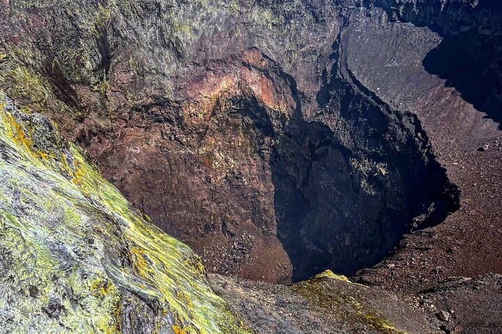Summit Mount Etna North 3380m: 4x4 Panoramic Drive and Guided Trek photo 5