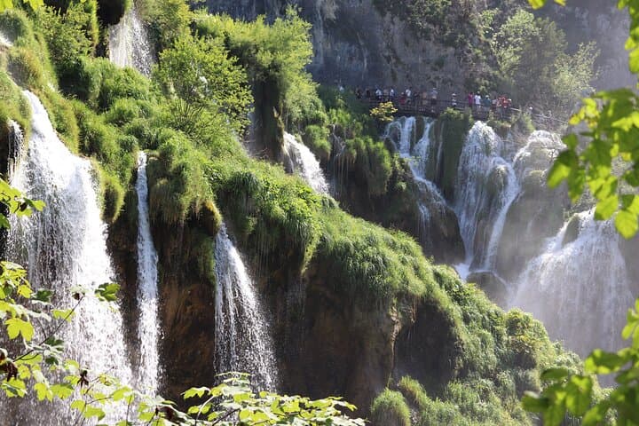 Full-Day Private Plitvice Lakes National Park Tour — Waterfalls, Walkways & Park Tips photo 1