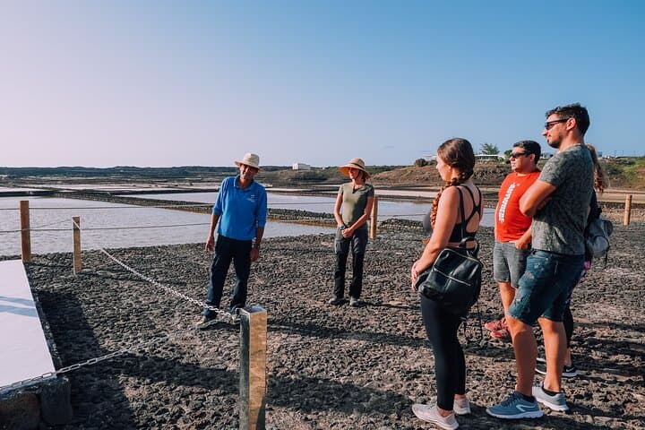 Salinas de Janubio Guided Salt Flats Tour & Flor de Sal Tasting — Lanzarote photo 2