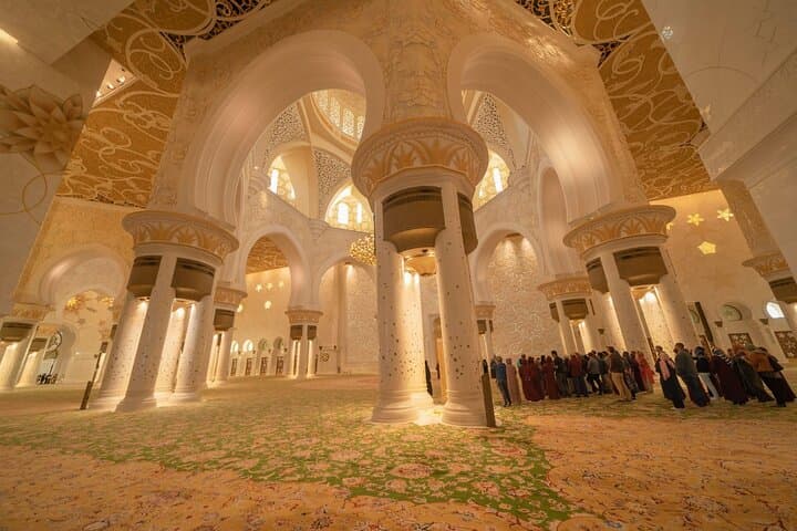 Sheikh Zayed Grand Mosque Day Tour from Dubai with Private Transfers photo 6