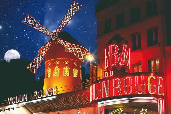 Paris Evening Illuminations Bus Tour with Eiffel Tower Summit Option photo 3