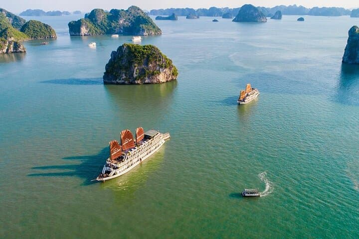 Ha Long Bay 2-Day Cruise: Luon Cave, Titop Island & Sung Sot Explorer