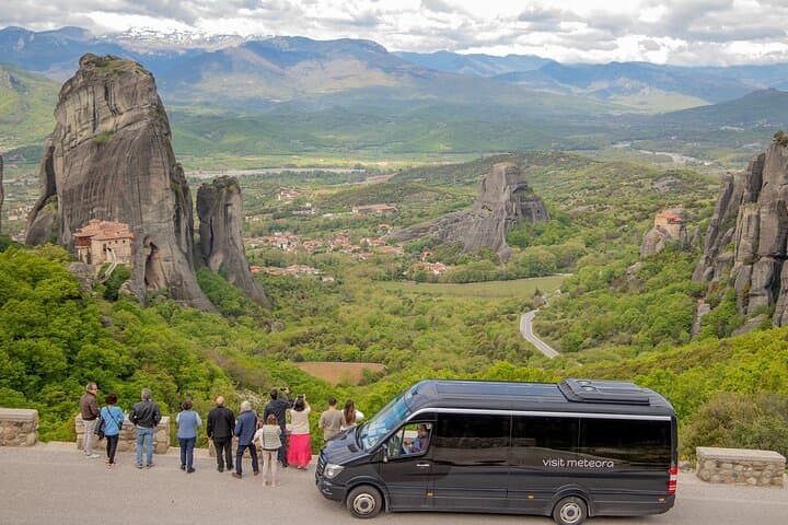Day Trip to Meteora from Athens: Monasteries, Hermit Caves & Coastal Stops photo 4