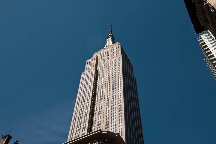 Private Elf Movie Sites Tour in NYC: Holiday Film Locations & Behind-the-Scenes Walk
