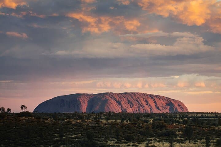 Uluru Sunset Outback Barbecue and Star Talk — Ayers Rock Evening Experience photo 4