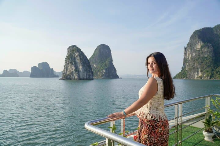 Halong Bay Day Cruise: Alova Premium Full-Day Trip from Hanoi photo 4
