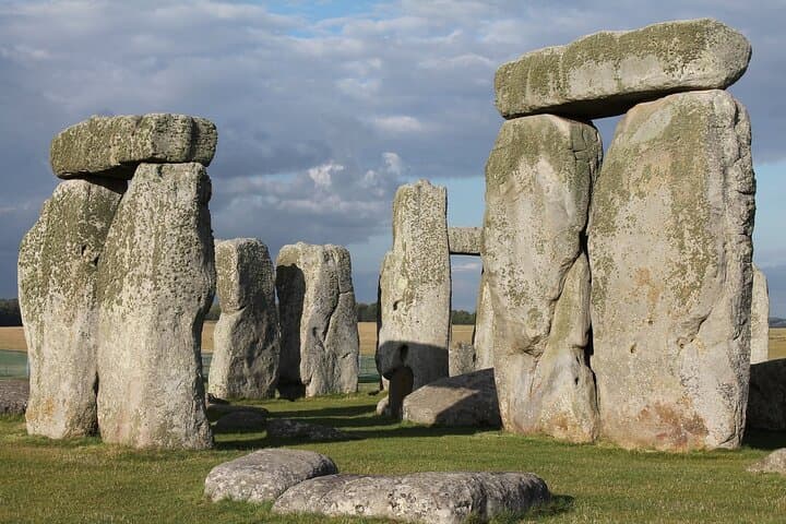 Private Layover at Stonehenge: Quick Visit from Heathrow