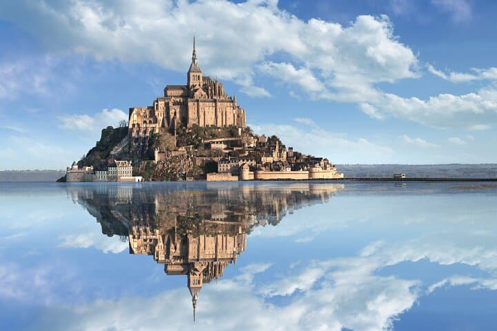 Discover History: Mont-Saint-Michel & D-Day Beaches Tour photo 2