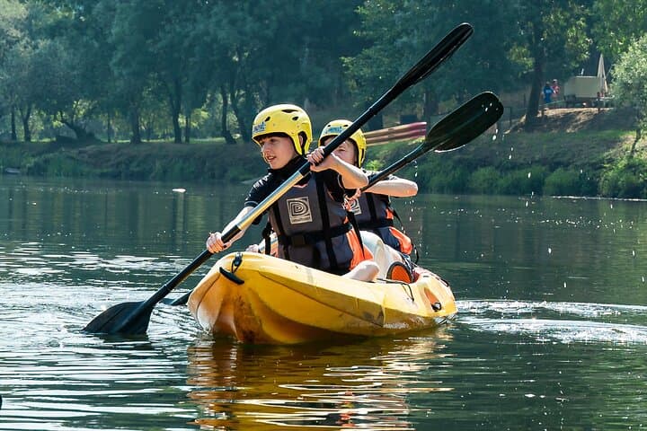 Paddle the Lima River: Ponte da Barca to Ponte de Lima Kayak Ecovia photo 2