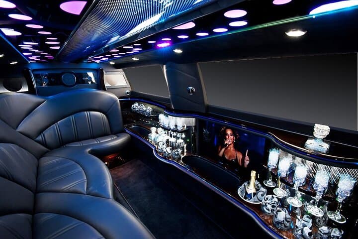 Southfork Ranch Private Limousine Tour from Dallas — Ride in a Luxury Limousine to the Ewing Estate photo 3