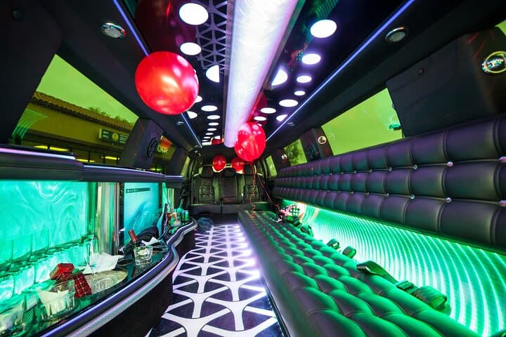 Dallas Private Brewery Limousine Tour: Best Craft Beer Experience in a Limo photo 3