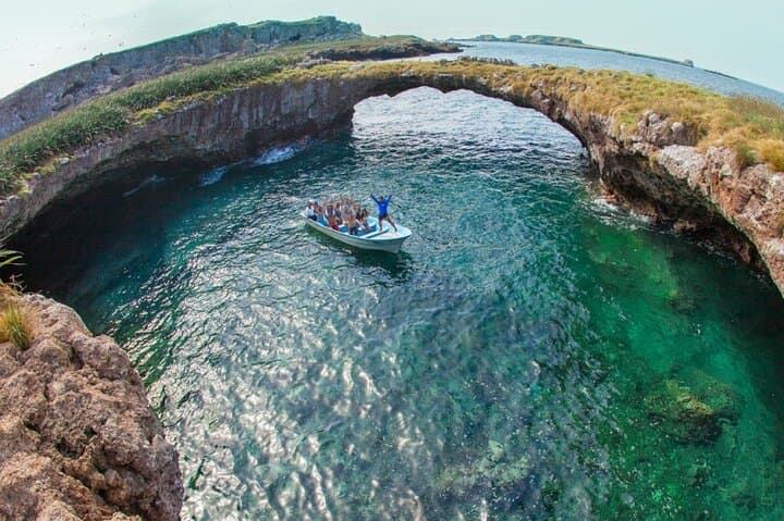 Playa del Amor Private Tour: Hidden Beach & Snorkel from Punta de Mita photo 4