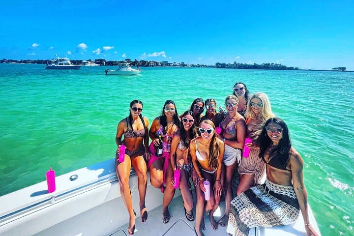 Miami Biscayne Bay Private 40ft Sea Hunter Cruise with Captain Jay photo 3