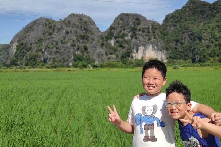 Full-Day Ninh Binh: Tam Coc Boat Ride, Mua Cave Hike & Hoa Lu Ancient Capital photo 6