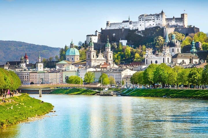 Private Day Tour: Prague to Salzburg with Transfers & Local Guide