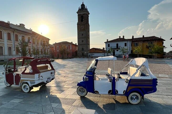 Ape Calessino in Barolo Langa: Half-Day Vineyard Tour & Sparkling Wine photo 3