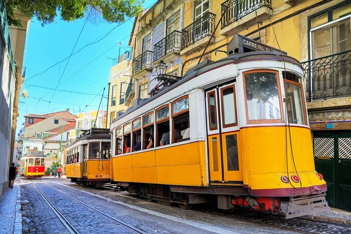 Lisbon 3-Hour Private Bike Tour: Best Sights from Baixa to Belém photo 2