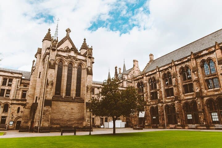 Glasgow Scavenger Hunt: Self-Guided Walking Tour of City Highlights photo 3