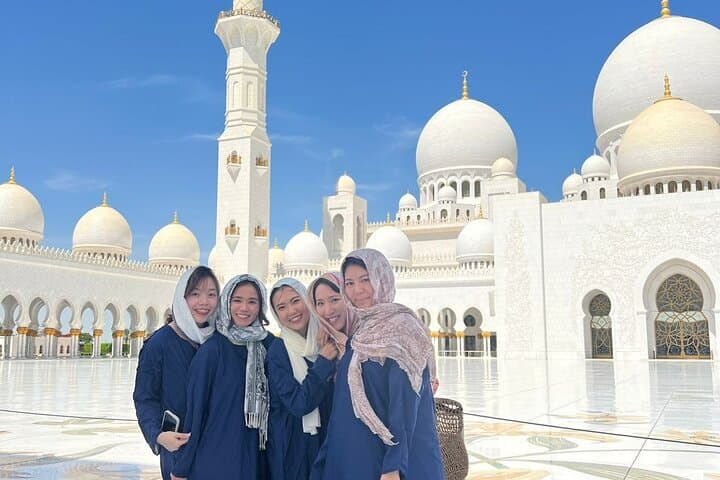 Half-Day Private Tour: Dubai to Sheikh Zayed Grand Mosque — Abu Dhabi Cultural Day Trip photo 4