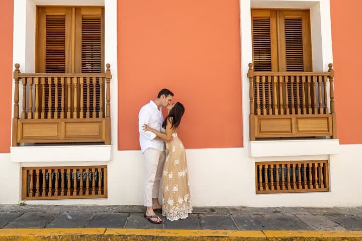 Private 30-Minute Photoshoot in Old San Juan: Mini Session with Pro Photographer photo 2