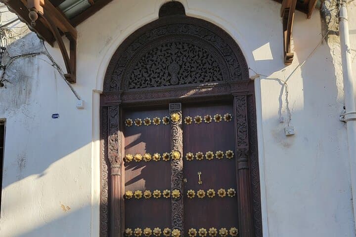 Stone Town Walking Tour: Explore Zanzibar's Historic Streets with a Local Guide