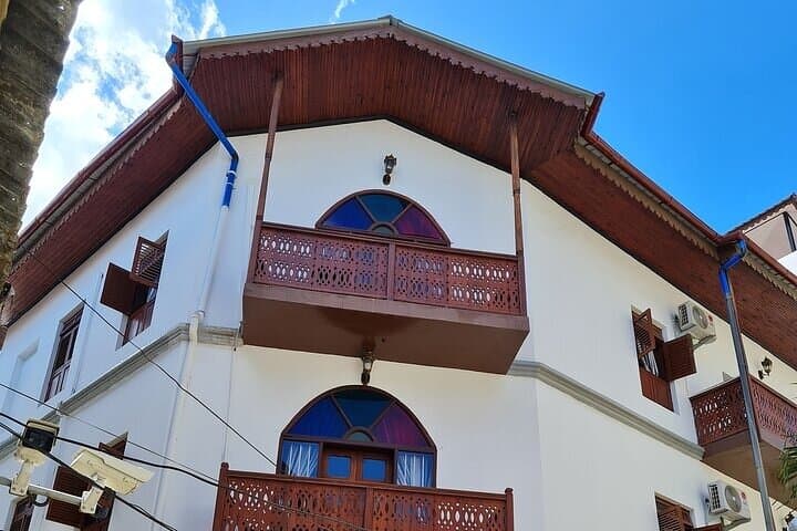 Stone Town Walking Tour: Explore Zanzibar's Historic Streets with a Local Guide photo 5
