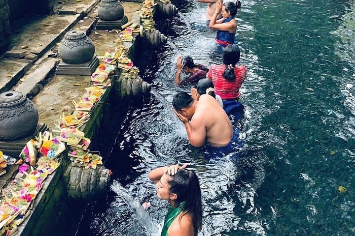 Private Full-Day Bali Healing Tour: Tirta Empul, Tegalalang & Tegenungan photo 2