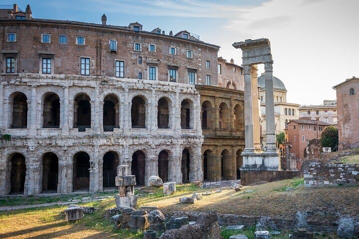 Explore Rome's Jewish Ghetto: 2-Hour Walking Tour to Synagogue, Tiber Island & Turtle Fountain photo 5