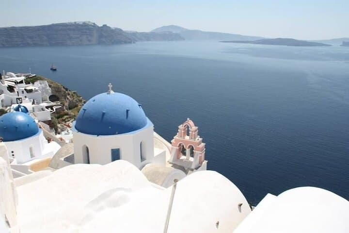 Santorini Private Highlights Tour: Caldera Views, Akrotiri Ruins & Wine Tasting photo 3