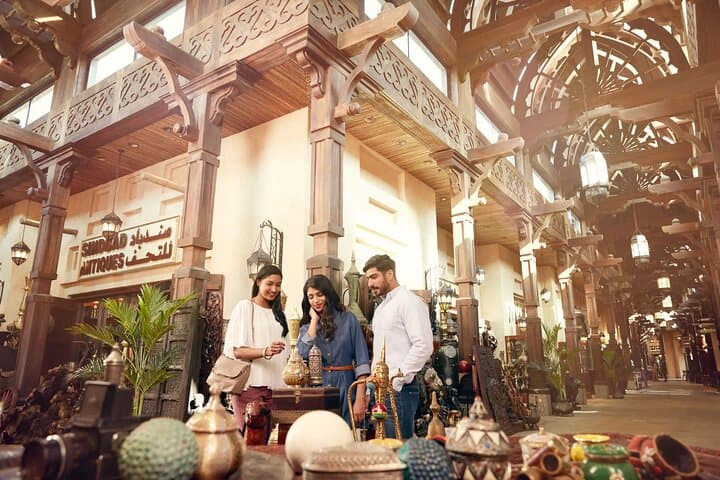 Souk Madinat Jumeirah Bazaar and Abra Boat Ride: Dubai Cultural Waterway Tour photo 3