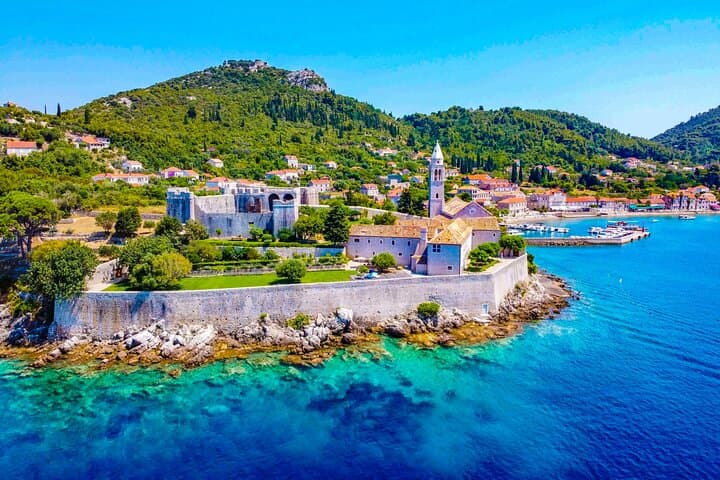 Private Half-Day Elafiti Islands & Blue Cave Tour from Dubrovnik