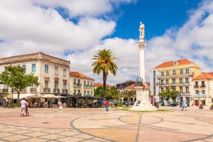 Full-Day Arrábida Private Tour from Lisbon: Portinho Beach, Setúbal Market & Winery photo 3