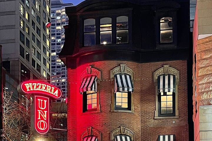 Hands-On Deep-Dish Pizza Class at Pizzeria Uno — Make the Original Chicago Pie photo 2