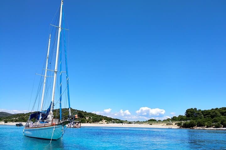 Blue Cave & Blue Lagoon: Pakleni Islands Boat Tour from Hvar