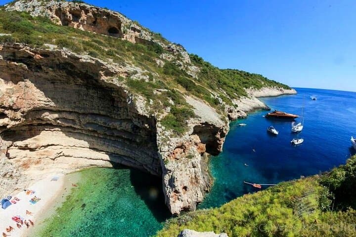 Blue Cave & Blue Lagoon: Pakleni Islands Boat Tour from Hvar photo 4