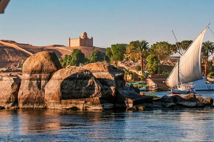 Full-Day Aswan Private Tour: Philae Temple, High Dam & Nubian Village