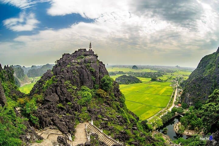 Ninh Binh in a Day: Hoa Lu, Trang An & Mua Cave Small-Group Adventure photo 5