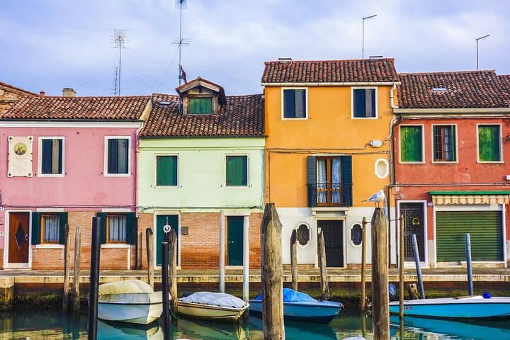 Ravenna to Venice Private Transfer with 2-Hour Stop at Pomposa Abbey photo 2