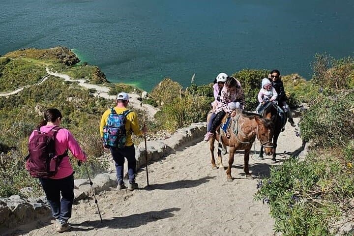 Full-Day Quilotoa Lagoon: Hike the Volcanic Caldera from Quito photo 4