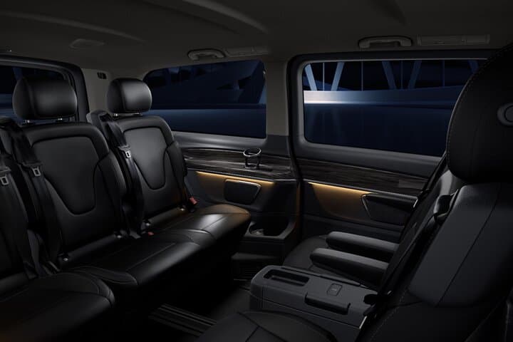 bucharest-luxury-airport-transfer-minivan-business-cars photo 5