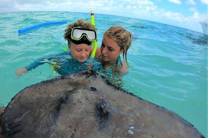 Private 28ft Grady White Charter: Stingray City, Coral Reefs & Starfish Point photo 2