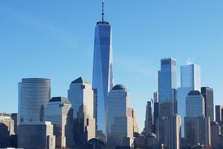 Half-Day Private New York City Tour — Battery Park to Brooklyn Bridge photo 1