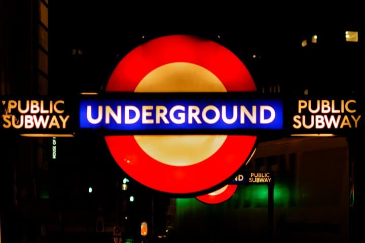 Royal London Walk: Buckingham Palace, The Mall & Westminster Highlights photo 6